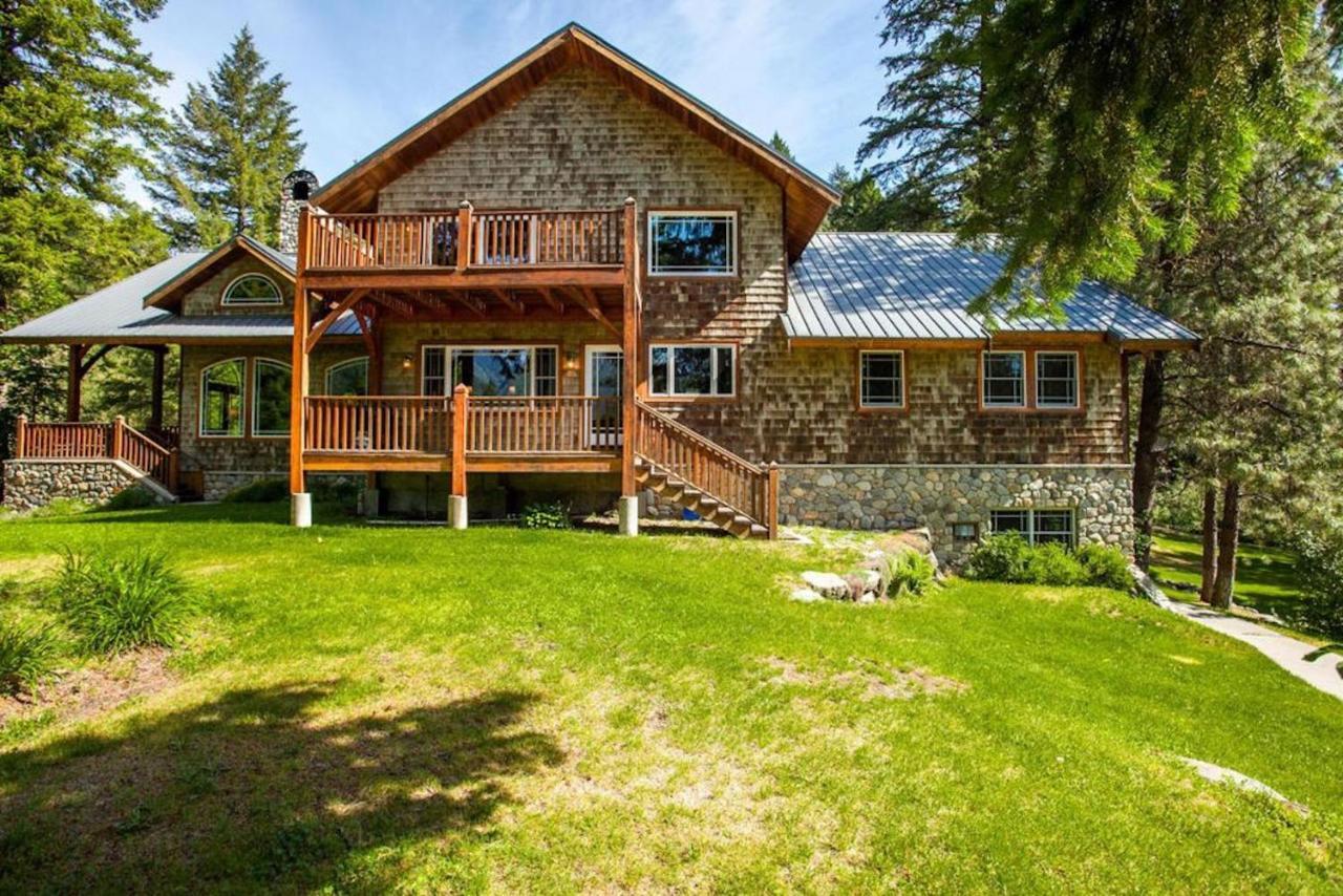 Snowgrass Lodge - River, Mountain Views & Hot Tub Leavenworth Exterior photo